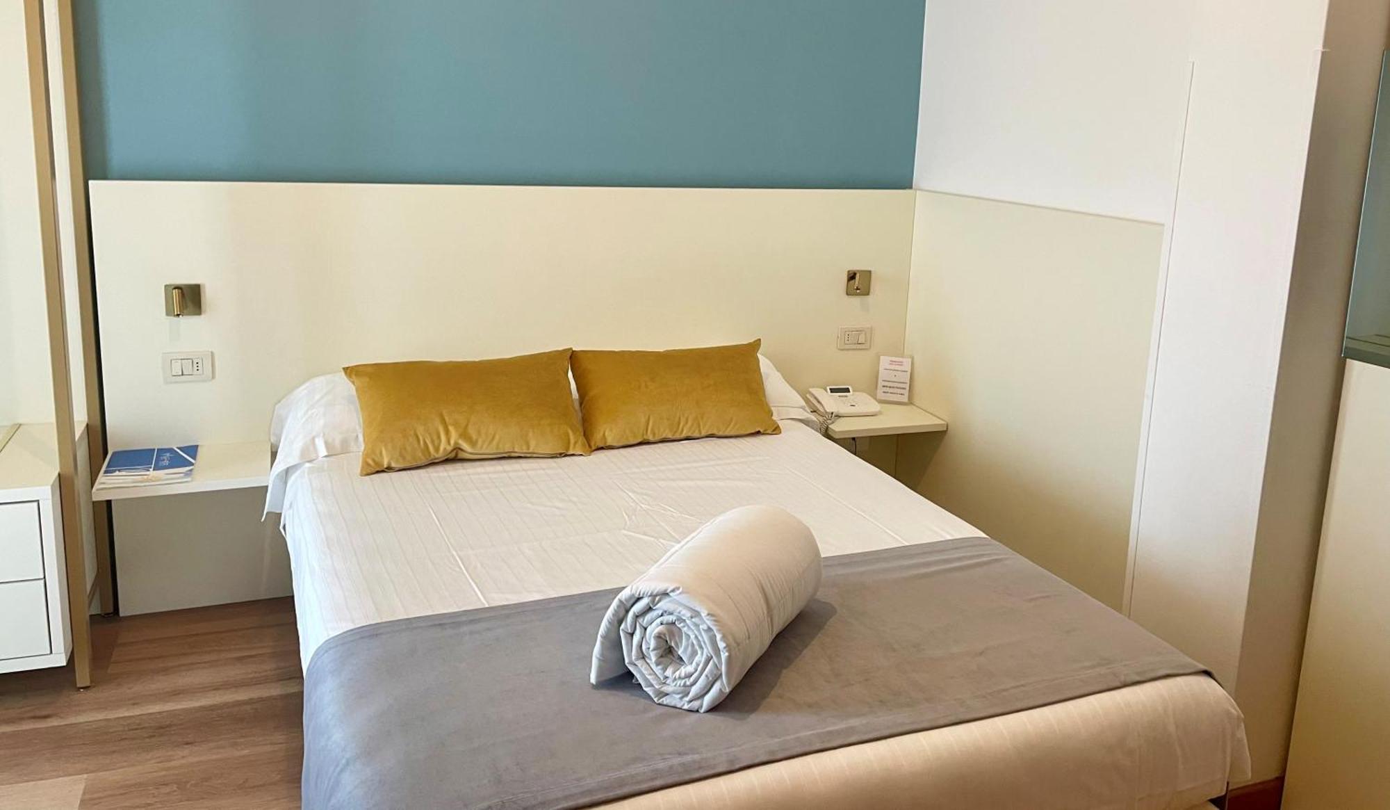 Hotel Al Sole Bardolino Bilik gambar