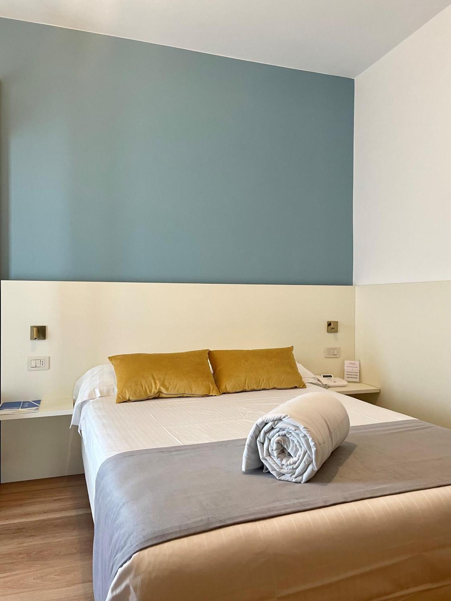 Hotel Al Sole Bardolino Bilik gambar